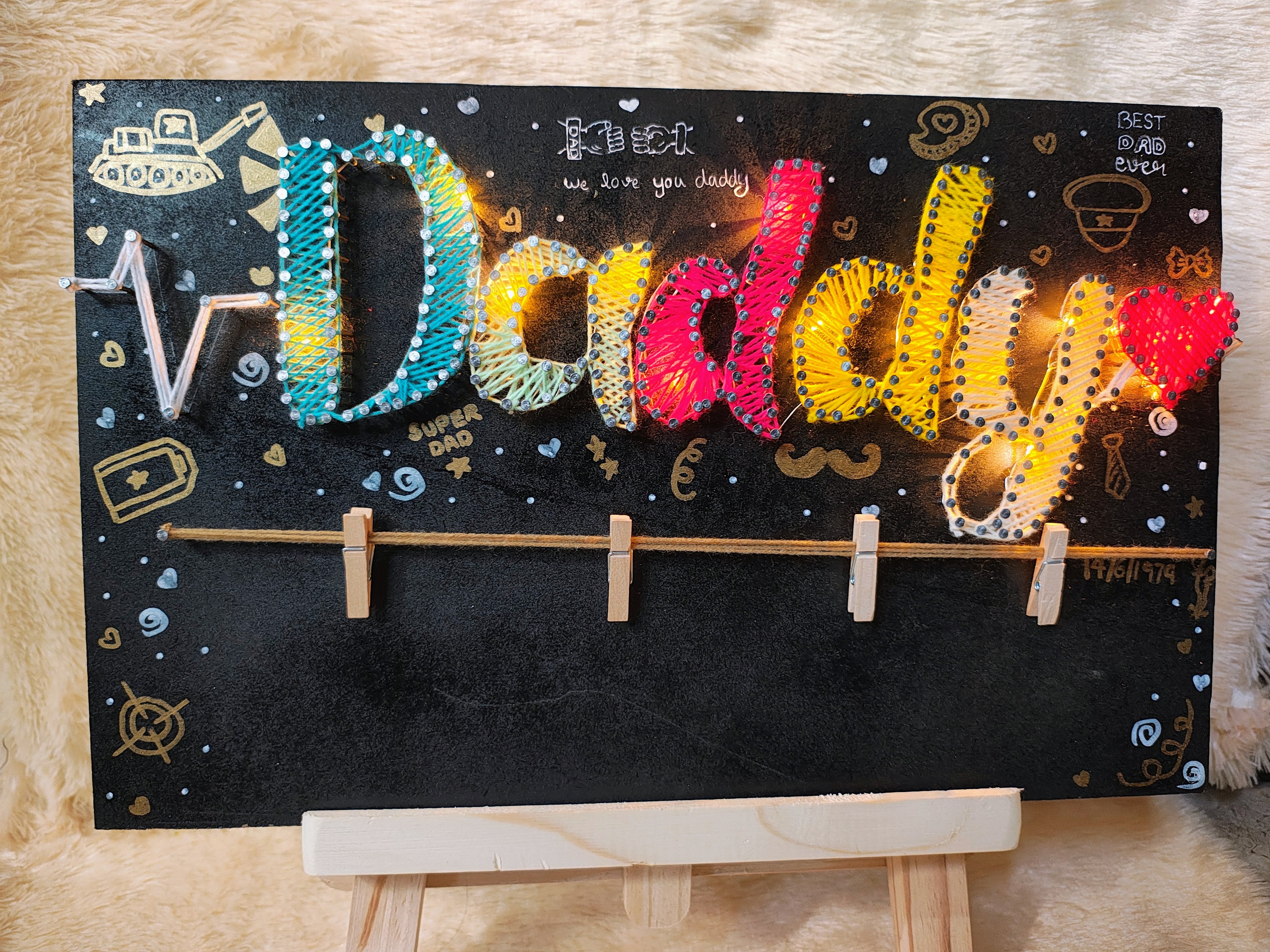 INFINITY CREATIONS Personalized 'Daddy' LED String Art | Custom Photo Clip Wall Décor Gift