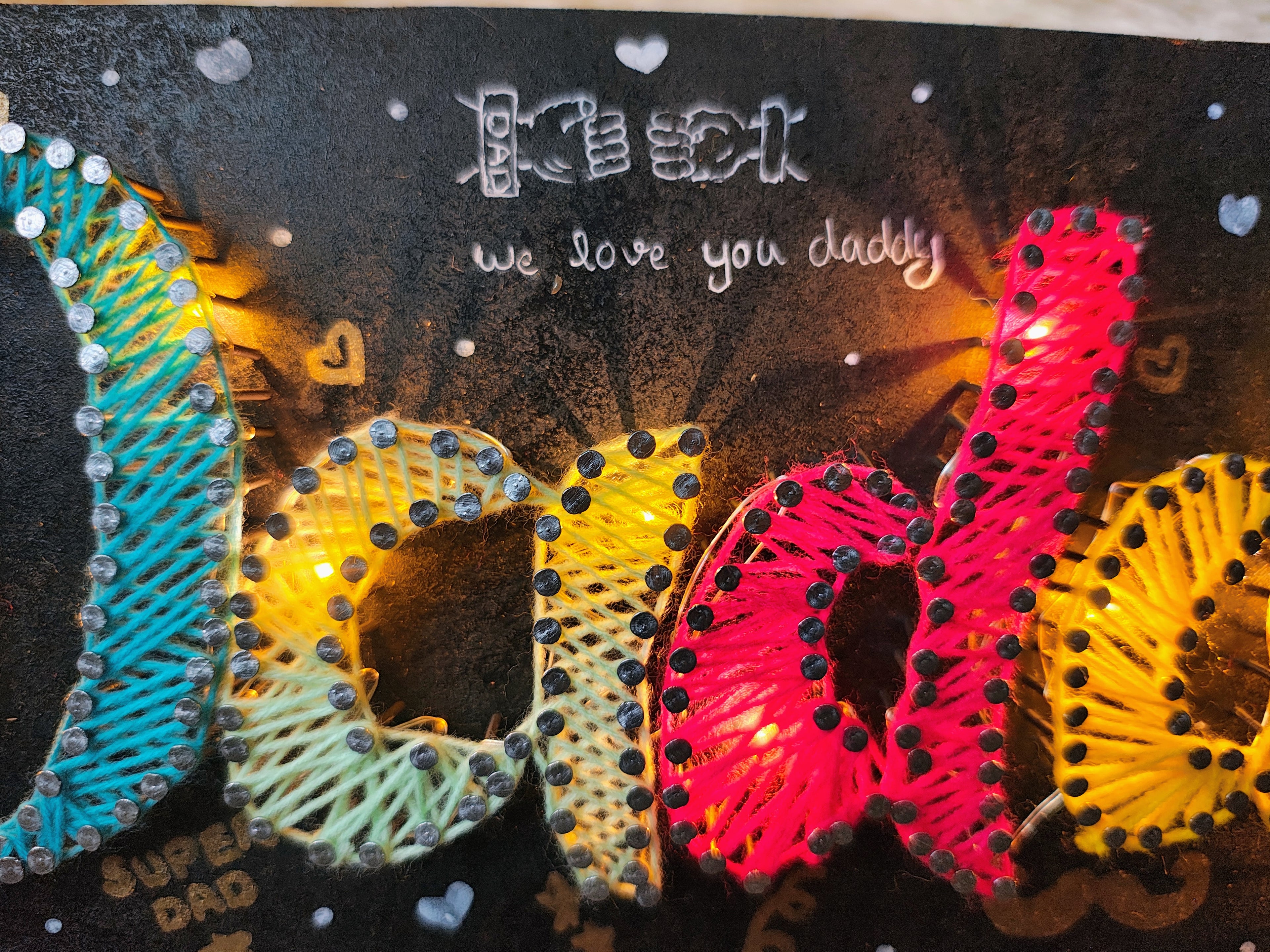 INFINITY CREATIONS Personalized 'Daddy' LED String Art | Custom Photo Clip Wall Décor Gift