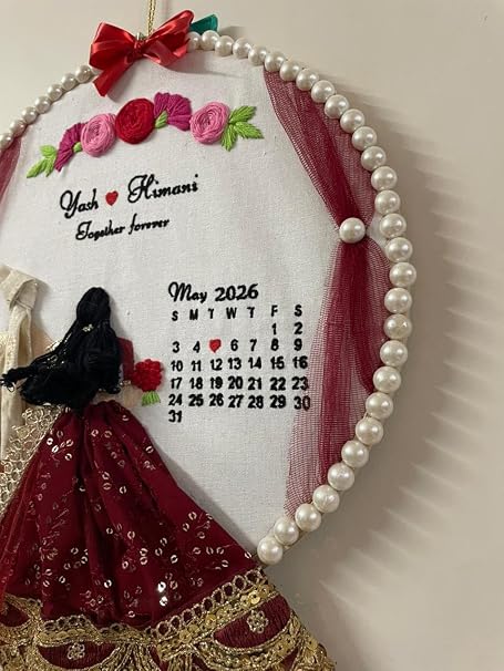 INFINITY CREATIONS Personalized Wedding Couple Hoop | Custom Names & Calendar Gift