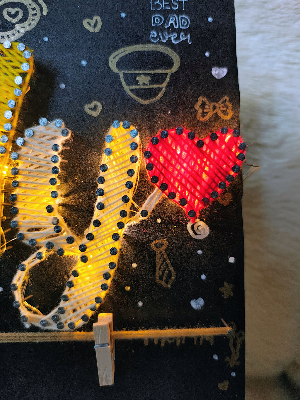 INFINITY CREATIONS Personalized 'Daddy' LED String Art | Custom Photo Clip Wall Décor Gift